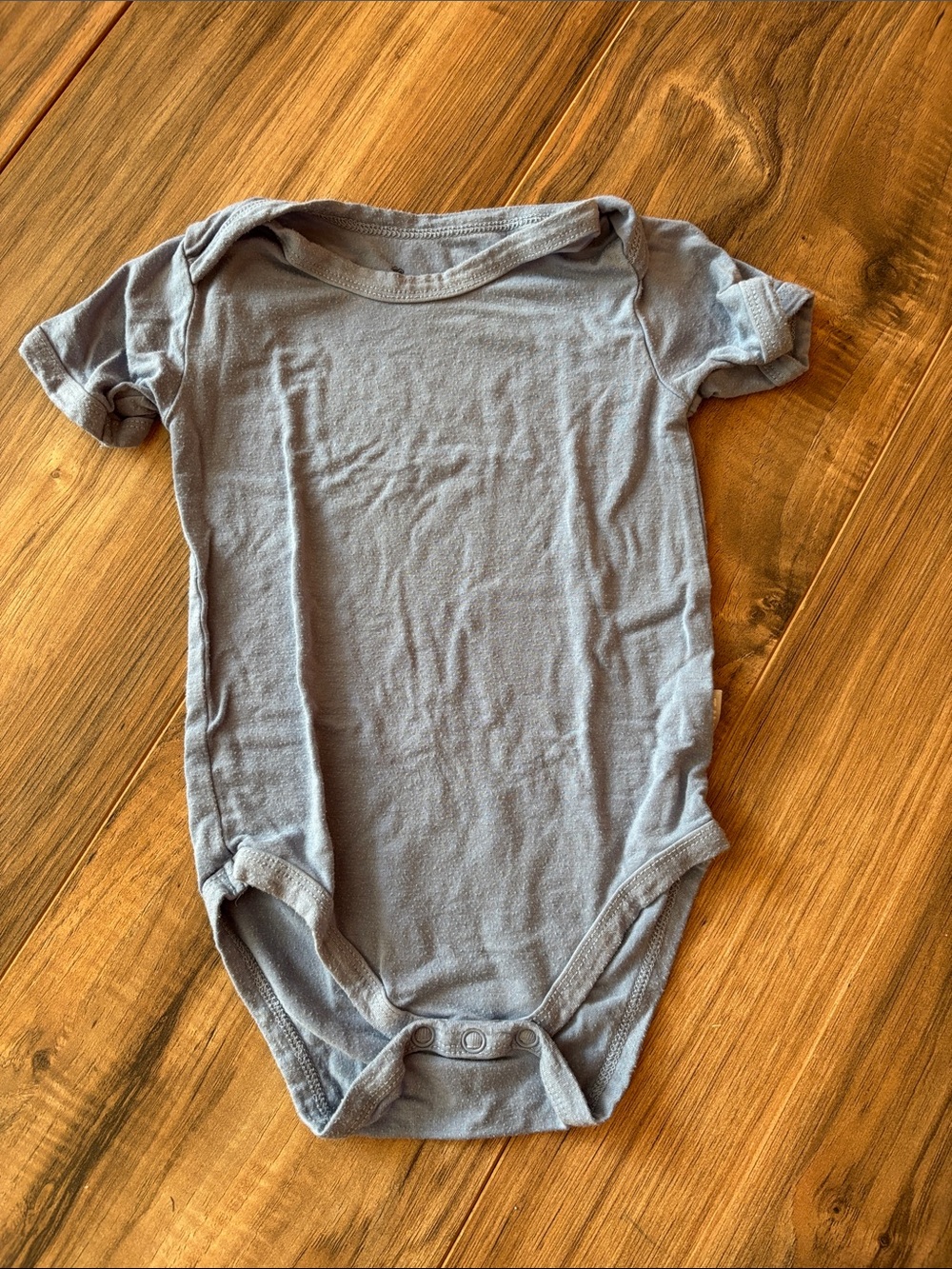 Short Sleeve Bamboo Bodysuit 3-6M